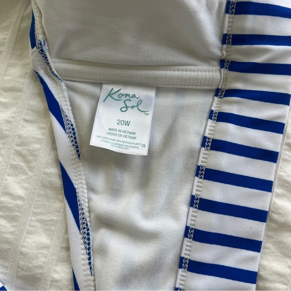 Kona Sol Plus Size Bikini Top Blue Stripe, 20W - Picture 10 of 11